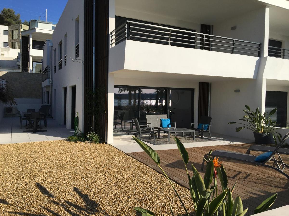 O Fil De L'Eau Bandol - App A05 - T3 Avec Jardin Et Terrasse Apartment Exterior photo